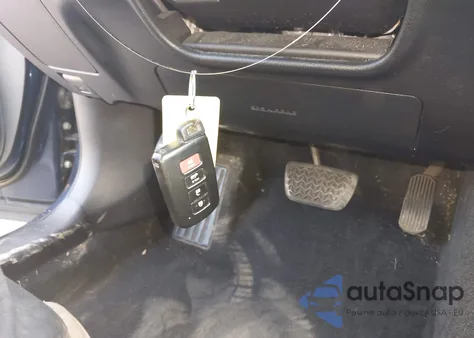 2013 Toyota Avalon Limited z USA, uszkodzony, nr VIN 4T1BK1EB6DU040788